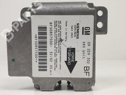 Used ECU airbags ECU airbags OPEL ASTRA G Hatchback (T98) 1.7 DTI 16V (F08, F48) (75 hp) 10181779 10181779