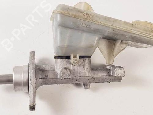 Used Brake master cylinder Brake master cylinder OPEL VIVARO A Bus (X83) 2.0 CDTI (F7, J7, A07) (114 hp) 11734685 11734685