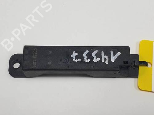 Used Antenna/Base Antenna/Base INFINITI Q30 2.2 D (170 hp) 18121194 18121194