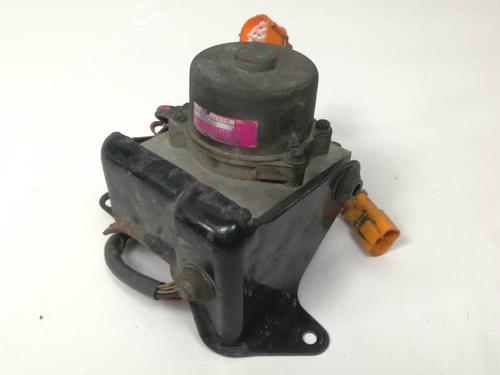 Used ABS pump ABS pump HONDA CR-V I (RD) 2.0 16V 4WD (RD1, RD3) (147 hp) 8916131 8916131