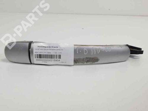 Used Rear right exterior door handle SEAT LEON (1M1) 1.6 16 V (105 hp) 6855559