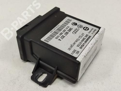 Used Lights ECU Lights ECU MERCEDES-BENZ C-CLASS (W202) C 220 D (202.021) (75 hp) 9817271 9817271