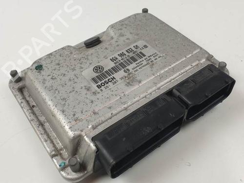 Used Engine control unit (ECU) VW NEW BEETLE Convertible (1Y7) 2.0 (115 hp) 26030250