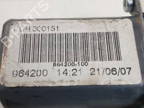 Left front window motor LAND ROVER RANGE ROVER SPORT I (L320) 3.6 D 4x4 | BP29581866E21 