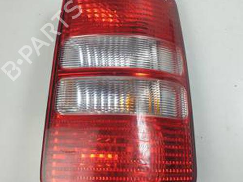 Høyre baklys VW CADDY III Box Body/MPV (2KA, 2KH, 2CA, 2CH) 1.6 TDI (102 hp) 31272353