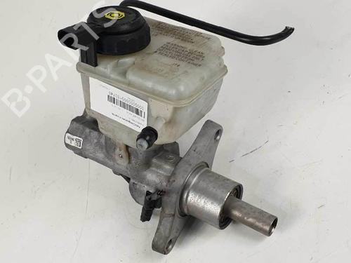 Used Brake master cylinder Brake master cylinder SKODA YETI (5L) 2.0 TDI (110 hp) 6841957 6841957
