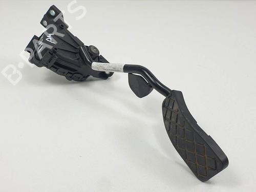 pedal-audi-a4-b6-avant-8e5-19-tdi-8e2721523c-6pv00777033-2000-2001-2002-2003-2004-2005-13663018 main image