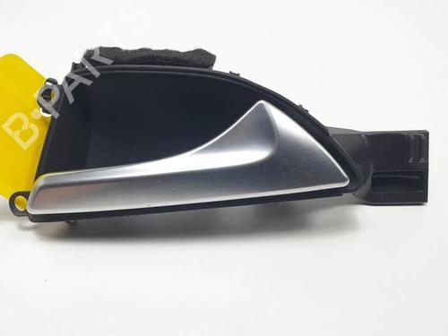 Used Front right interior door handle INFINITI Q30 2.2 D (170 hp) 18121163