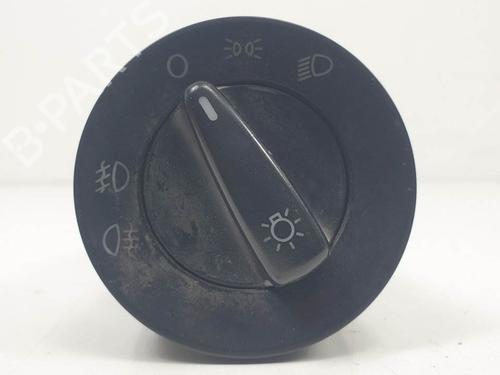 Interruttore luci Interruttore luci VW NEW BEETLE (9C1, 1C1) 2.0 (115 hp) 13538817 13538817
