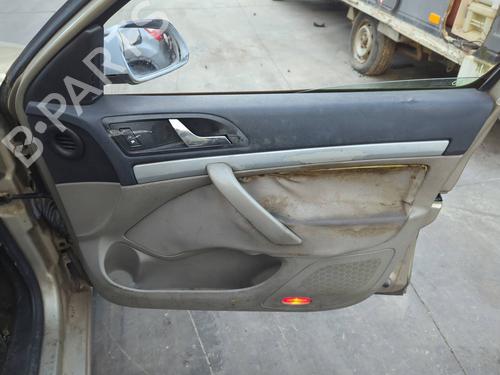 Fuse box SKODA OCTAVIA II (1Z3) 1.9 TDI | BP37257677E1  - Image 30