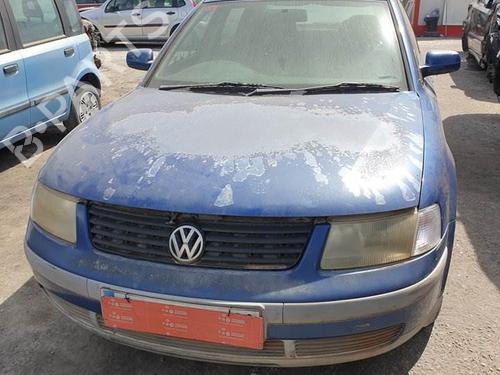 Right front indicator VW PASSAT B5.5 (3B3) 1.9 TDI | BP12394747C33 - Image 1