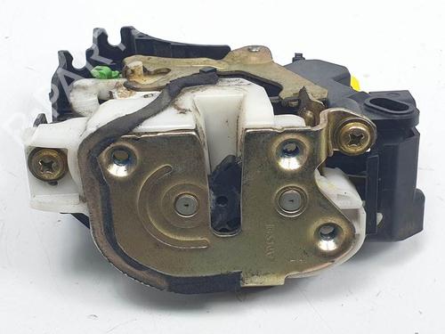 Used Front left lock Front left lock 16471330 16471330
