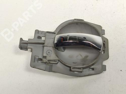 Used Front right interior door handle Front right interior door handle CITROËN C3 Pluriel (HB_) 1.6 (109 hp) 9045488 9045488