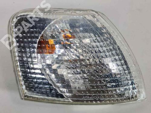 right-front-indicator-vw-passat-b5-3b2-19-tdi-084411516-1996-1997-1998-1999-2000-2001-6887047 main image