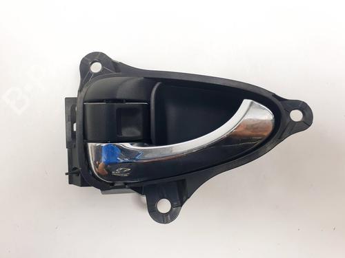 Used Rear left interior door handle TOYOTA RAV 4 III (_A3_) 2.2 D 4WD (ALA30_, ALA30R) (177 hp) 14985336