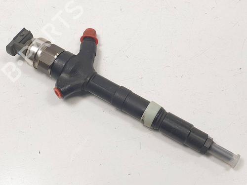 Used Injector Injector TOYOTA COROLLA (_E12_) 2.0 D-4D (CDE120R, CDE120L_) (116 hp) 31285755 31285755