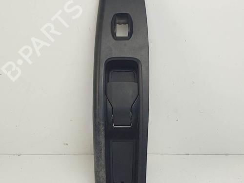 Used Front right interior door handle FIAT DOBLO Bus (263_) 1.3 D Multijet (263AXU1A, 263AYB1A) (95 hp) 24914994