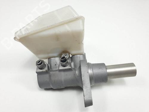 Used Brake master cylinder Brake master cylinder DS DS 5 (KF_) 2.0 Hybrid4 4x4 (163 hp) 15615049 15615049