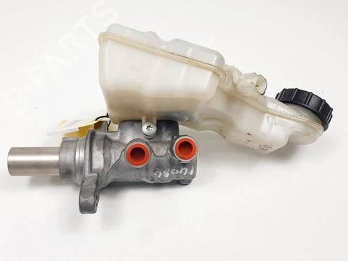 Used Brake master cylinder Brake master cylinder FORD FOCUS III 1.0 EcoBoost (125 hp) 17639918 17639918