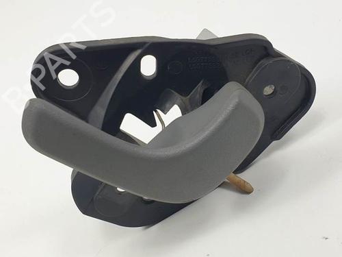Used Front right interior door handle CHRYSLER VOYAGER IV (RG, RS) 2.8 CRD (150 hp) 13581320
