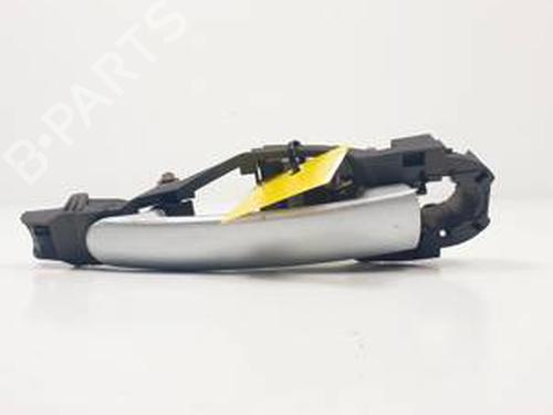 Używane Klamka zewnętrzna drzwi przednich lewych SEAT TOLEDO III (5P2) 1.9 TDI (105 hp) 31033826