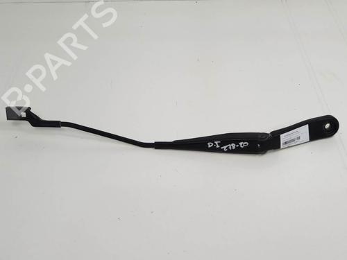 Used Front windshield wiper arm Front windshield wiper arm FORD MONDEO IV (BA7) 2.0 TDCi (140 hp) 6846048 6846048