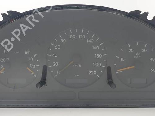 Used Instrument cluster Instrument cluster MERCEDES-BENZ M-CLASS (W163) ML 270 CDI (163.113) (163 hp) 22377633 22377633