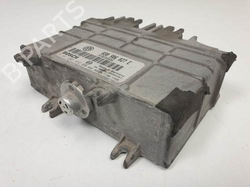 Used Engine control unit (ECU) VW POLO III (6N1) 50 1.0 (50 hp) 9835942
