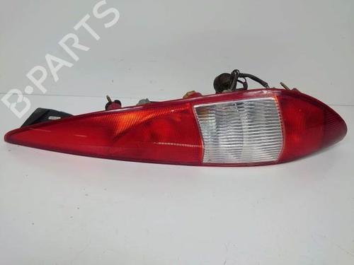 Used Right taillight FORD MONDEO III Turnier (BWY) 2.0 TDCi (130 hp) 8128904