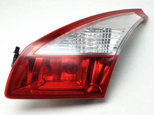 Højre baglygte bagklap RENAULT MEGANE III Hatchback (BZ0/1_, B3_) 1.6 16V (BZ1B, BZ1H) (110 hp) 28027667