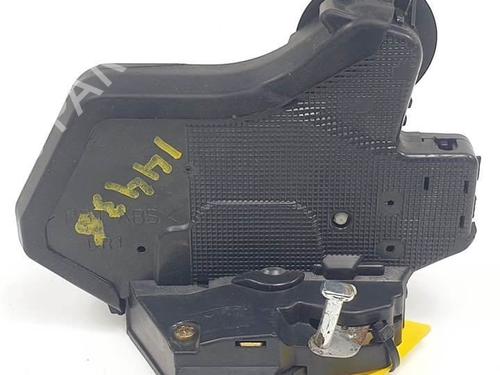 Rear right lock TOYOTA COROLLA (_E12_) 2.0 D-4D (CDE120R, CDE120L_) | BP18115780C99 