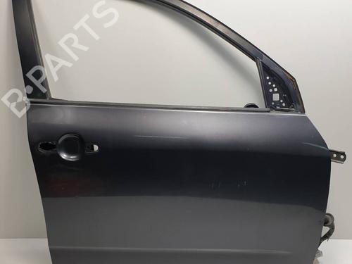 Used Right front door Right front door 39004668 39004668