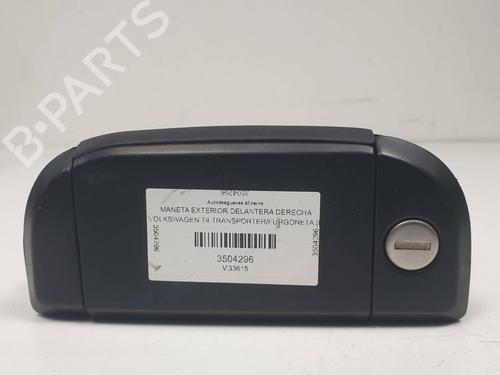 Used Front right exterior door handle Front right exterior door handle VW TRANSPORTER T4 Van (70A, 70H, 7DA, 7DH) 1.9 TD (68 hp) 35973241 35973241