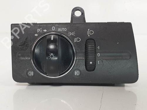 Used Headlight switch Headlight switch MERCEDES-BENZ E-CLASS T-Model (S211) E 220 T CDI (211.206) (150 hp) 6879847 6879847