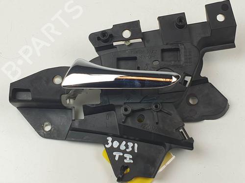 Used Rear left interior door handle Rear left interior door handle MERCEDES-BENZ S-CLASS (W220, V220) S 320 CDI (220.025, 220.125) (204 hp) 26282101 26282101