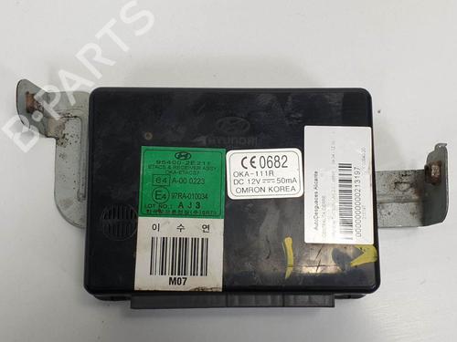 Used Comfort control module Comfort control module HYUNDAI TUCSON (JM) 2.0 (141 hp) 6855148 6855148