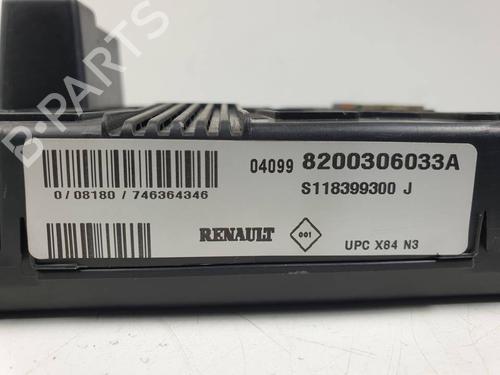 Fuse box RENAULT MEGANE II Saloon (LM0/1_) 1.6 16V (LM1R, LM0C) | BP29696721E1 