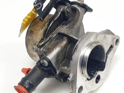 Used Vacuum pump Vacuum pump DACIA DOKKER MPV (KE_) 1.5 dCi / Blue dCi 75 (KEAJ, KEAH, KEJW) (75 hp) 17808719 17808719