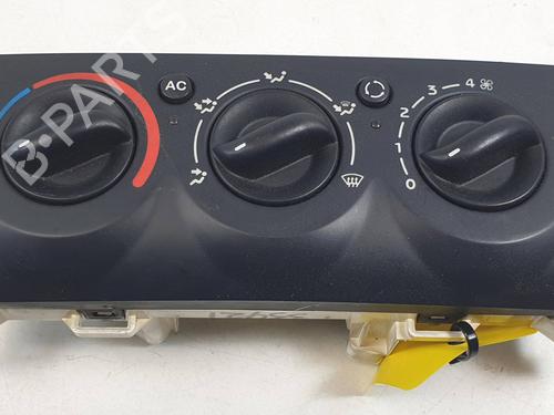 climate-control-renault-clio-ii-bb_-cb_-1998-1999-2000-2001-2002-2003-2004-2005-2006-2007-2008-2009-2010-2011-2012-2013-2014-2015-2016-37682157 main image