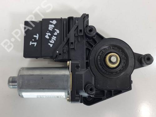 Used Rear wiper motor Rear wiper motor VW PASSAT B5 (3B2) 1.9 TDI (110 hp) 6881826 6881826