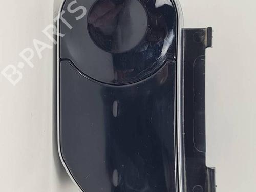 steering-wheel-controls-land-rover-range-rover-velar-l560-2017-40557989 main image
