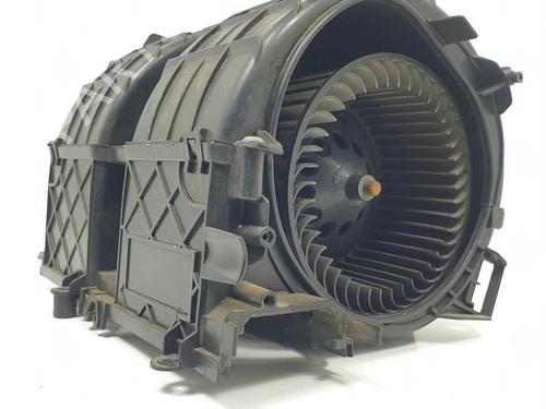Used Heater blower motor RENAULT MEGANE III Grandtour (KZ0/1) 1.5 dCi (KZ09, KZ0D, KZ1G, KZ29, KZ14, KZ1W, KZ10, KZ1F,... (110 hp) 16480149