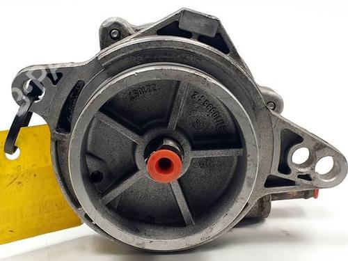 Used Vacuum pump BMW 5 (E39) 525 td (116 hp) 7950582