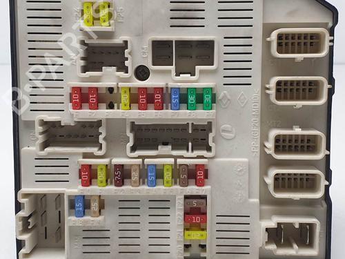 Used Fuse box Fuse box RENAULT MEGANE III Hatchback (BZ0/1_, B3_) 1.6 16V (BZ0H) (101 hp) 21245647 21245647