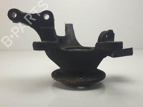 Right front steering knuckle MERCEDES-BENZ VITO Van (W638) 108 D 2.3 (638.064, 638.068) | BP25128732M26 