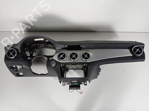 Used Dashboard Dashboard MERCEDES-BENZ GLA-CLASS (X156) GLA 220 d 4-matic (156.905) (177 hp) 7833658 7833658