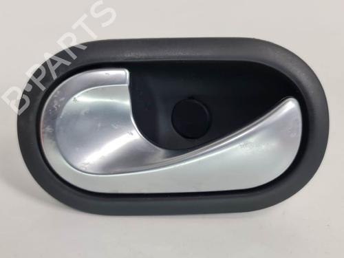 Used Front left interior door handle RENAULT MODUS / GRAND MODUS (F/JP0_) 1.5 dCi (FP0F, JP0F) (86 hp) 7222142