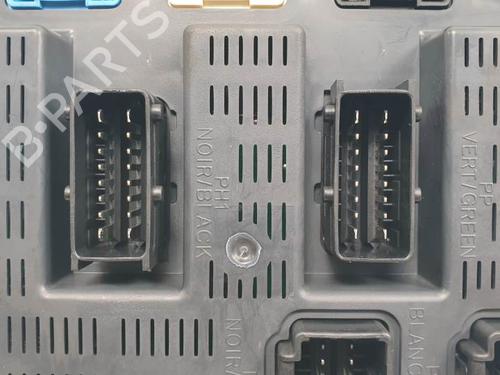 Fuse box PEUGEOT 308 I (4A_, 4C_) 1.6 HDi | BP29245290E1