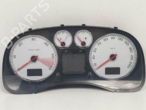 Used Instrument cluster PEUGEOT 307 (3A/C) 1.6 HDi (90 hp) 10201421