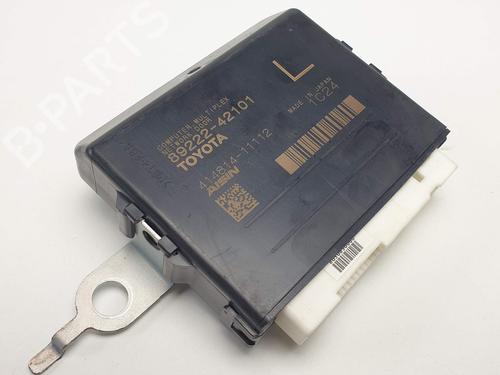 Used Electronic module TOYOTA RAV 4 V (_A5_, _H5_) 2.5 Hybrid AWD (AXAH54) (178 hp) 25121361